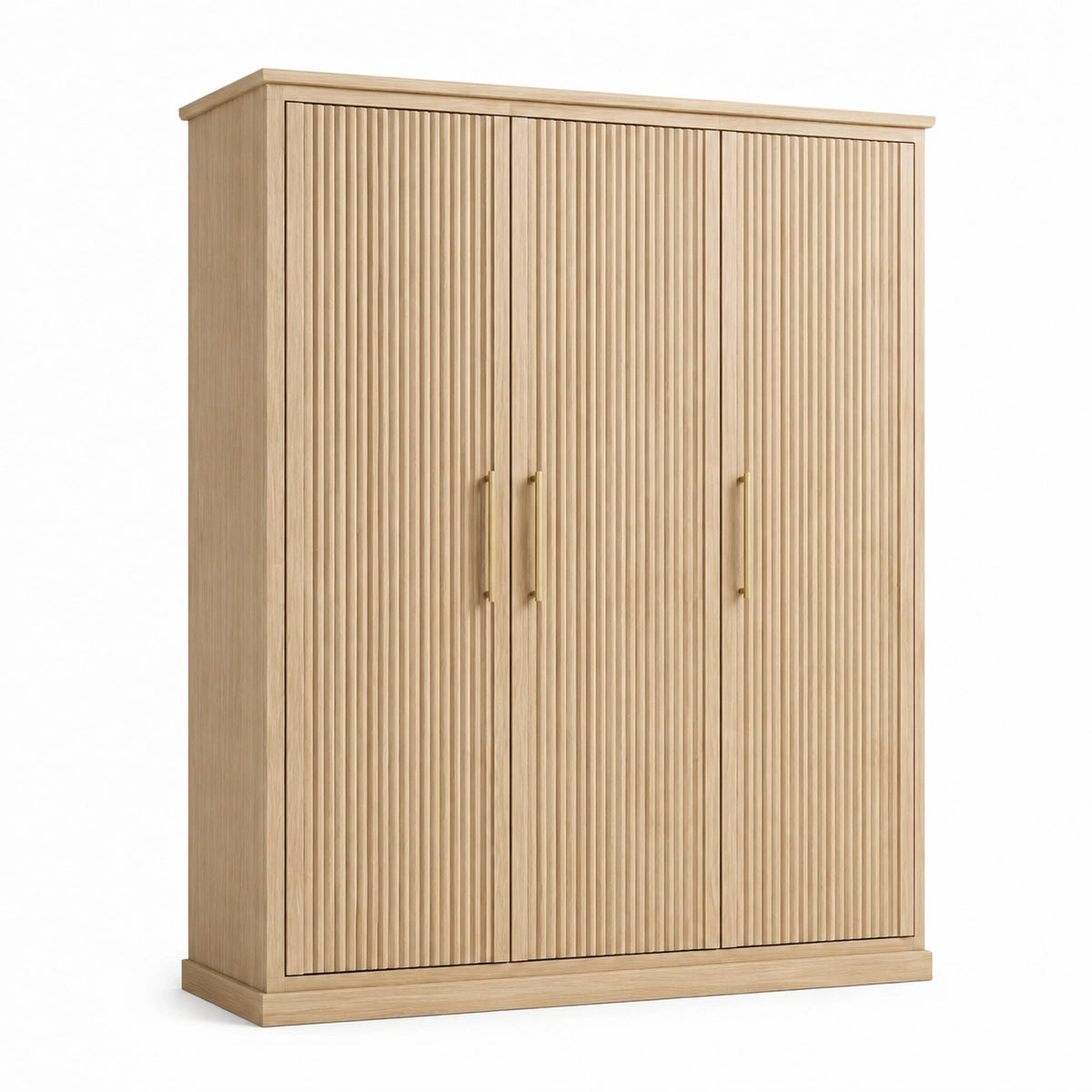 Armoire en bois avec poignées en laiton doré